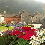 Отель Dorfhotel Dorf 3*