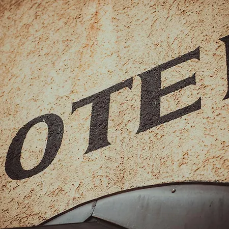 Dorfhotel Dorf מלון
