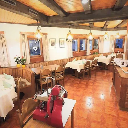 호텔 Hotel-restaurant Grina 3*